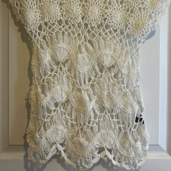 Fever Hand Crochet Women’s Ivory Acrylic Knit Top Sweater Sz. Small - Picture 9 of 9